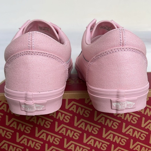 Vans Men’s Old Skool
Pastel Mono Pink
VN000CT8PNK 
Sneakers - Picture 15 of 16